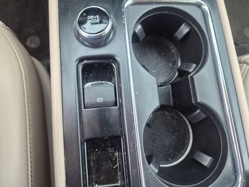 Used 2023 Lincoln Corsair AWD w/ Equipment Group 101A image 22