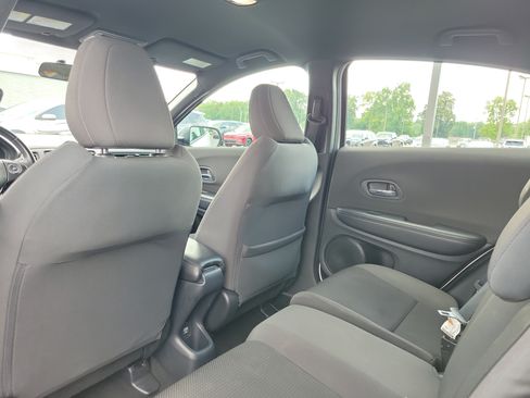 Used 2019 Honda HR-V Sport image 14