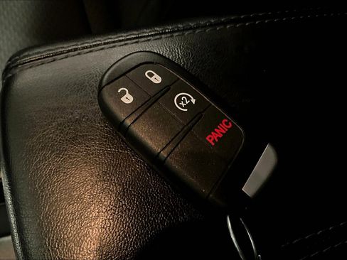 Used 2022 Jeep Compass Latitude image 34