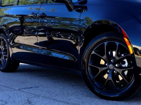 New 2026 Chrysler Pacifica Select w/ S Appearance Package image 2