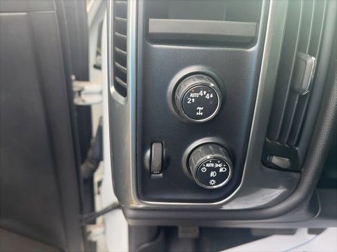 Used 2018 Chevrolet Silverado 1500 LT w/ All Star Edition AWD/4WD image 19