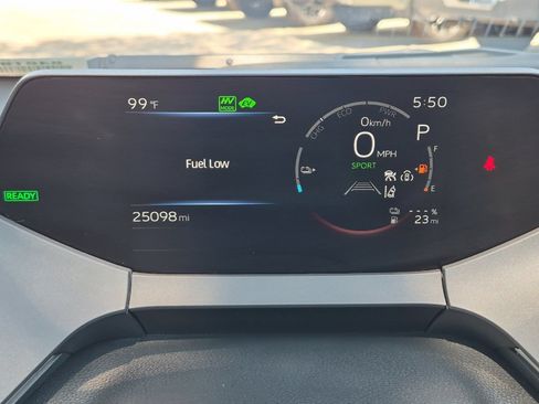 Used 2025 Toyota Prius Plug-In Hybrid FWD image 21