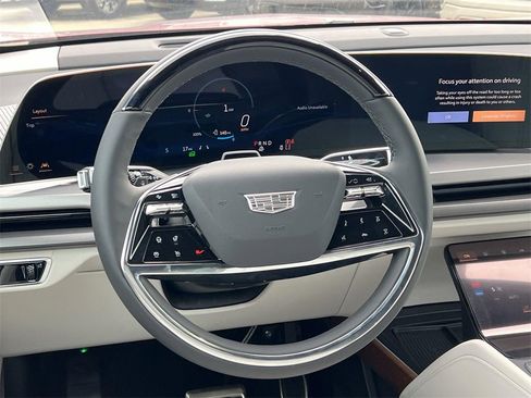 New 2026 Cadillac Vistiq Sport image 12