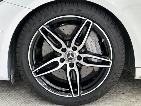 Used 2019 Mercedes-Benz E 300 image 11