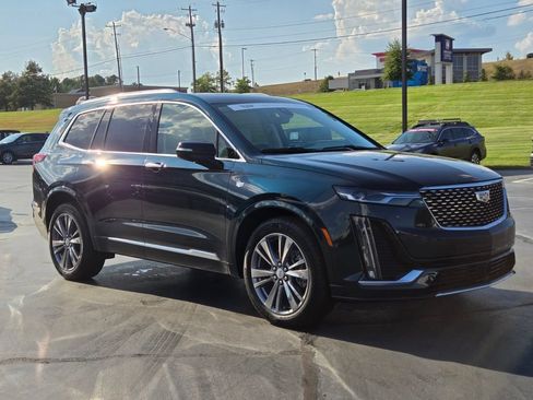 Used 2024 Cadillac XT6 Premium Luxury w/ Technology Package AWD/4WD image 7