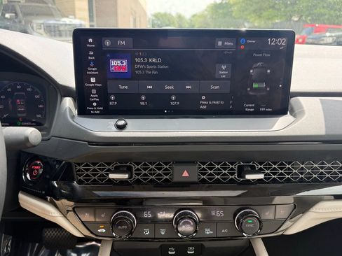 Used 2023 Honda Accord Touring image 15