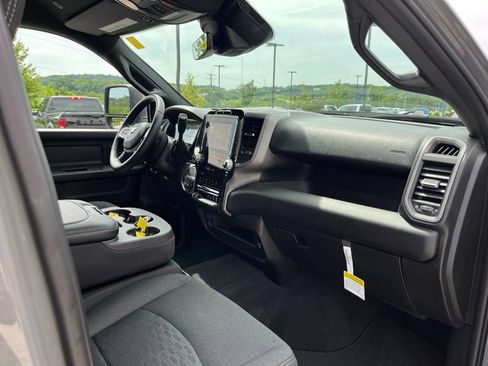 New 2026 RAM 2500 Tradesman AWD/4WD image 28