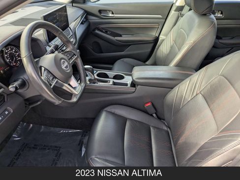 Used 2023 Nissan Altima 2.5 SR w/ SR Premium Package FWD image 14