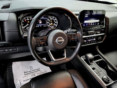 Used 2023 Nissan Pathfinder SL w/ SL Premium Package image 37