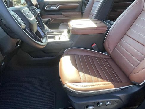 New 2026 GMC Sierra 2500 Denali Ultimate image 17