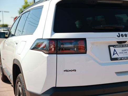 New 2026 Jeep Cherokee Laredo AWD/4WD image 10