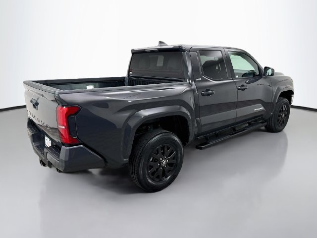 Used 2025 Toyota Tacoma SR5 AWD/4WD image 7