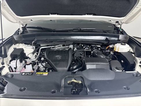 Certified 2024 Toyota Grand Highlander AWD Hybrid image 34