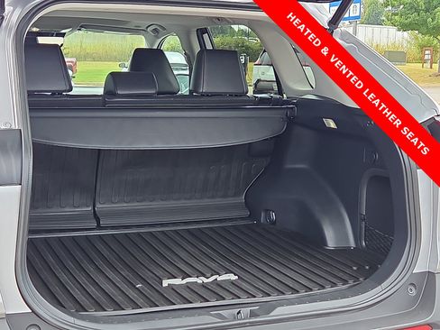 Used 2023 Toyota RAV4 Limited AWD/4WD image 9