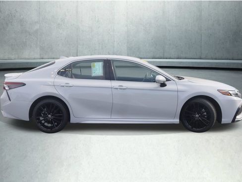 Used 2024 Toyota Camry XSE FWD image 9