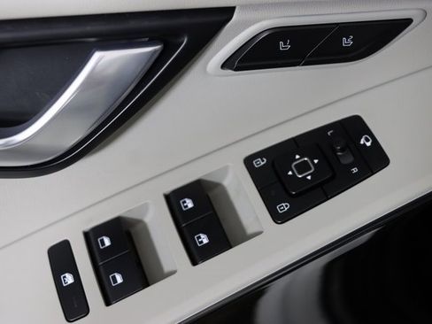 Used 2023 Kia Niro Wave image 17