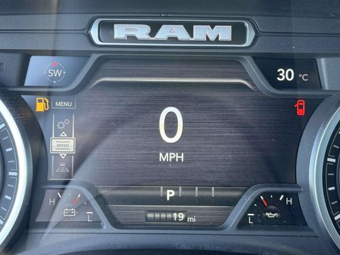 New 2026 RAM 1500 Express AWD/4WD image 16