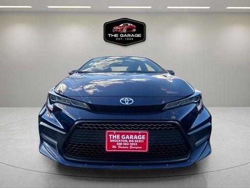 Used 2020 Toyota Corolla XSE image 8