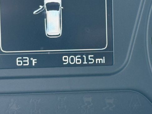 Used 2017 Kia Sorento L image 27