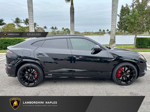 Used 2024 Lamborghini Urus S AWD/4WD image 5