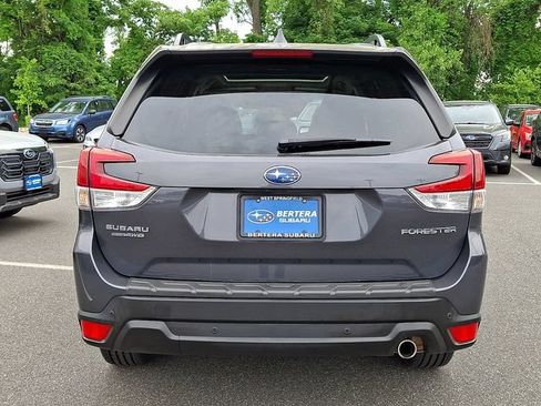 Used 2022 Subaru Forester Limited AWD/4WD image 5