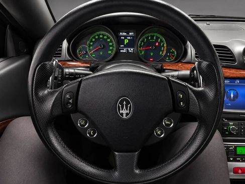 Used 2012 Maserati GranTurismo S RWD image 24