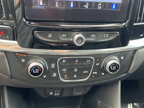 Used 2023 Chevrolet Traverse Premier w/ Redline Edition AWD/4WD image 22