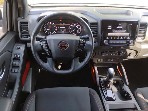 Used 2024 Nissan Frontier Pro-X RWD image 20