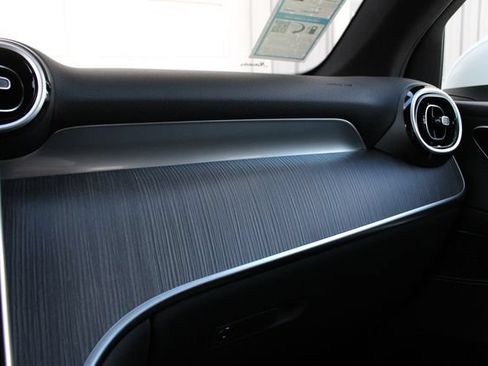 New 2026 Mercedes-Benz GLC 300 4MATIC image 18