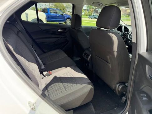 Used 2024 Chevrolet Equinox LT AWD/4WD image 9