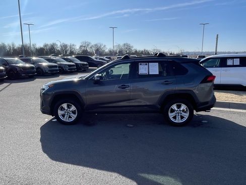 Used 2020 Toyota RAV4 XLE image 4