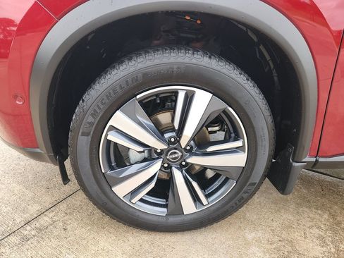 Certified 2023 Nissan Rogue Platinum w/ Platinum Premium Package FWD image 33