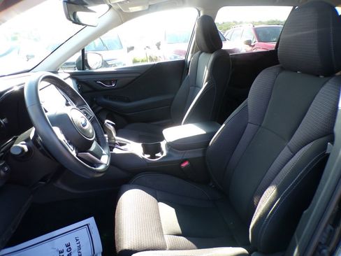 Used 2023 Subaru Outback Premium AWD/4WD image 13