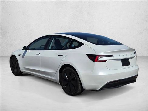Used 2024 Tesla Model 3 RWD image 9