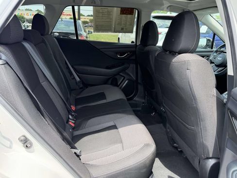 Used 2018 Subaru Outback 2.5i Premium AWD/4WD image 13