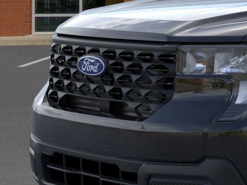 New 2026 Ford Maverick XL FWD image 18