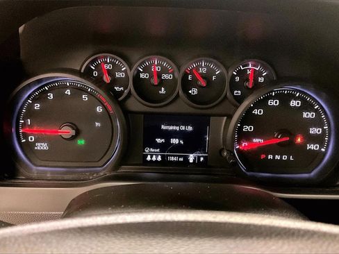 Used 2024 Chevrolet Silverado 2500 Custom image 14