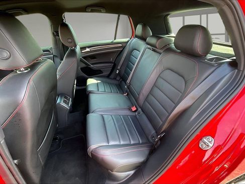 Used 2017 Volkswagen GTI Sport image 22