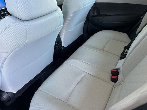 Certified 2024 Toyota Corolla Cross L image 15