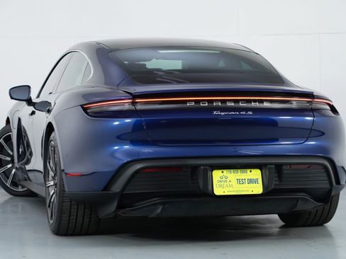 Used 2020 Porsche Taycan 4S w/ Premium Package image 6