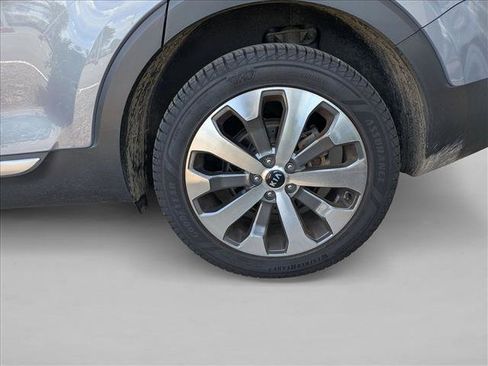 Used 2021 Kia Telluride S FWD image 13