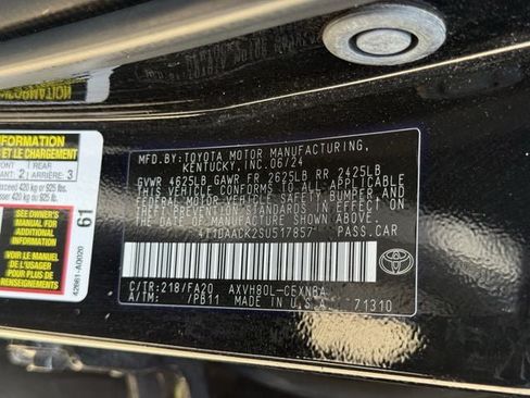 Used 2025 Toyota Camry LE FWD image 34