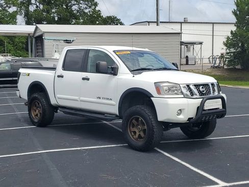 Used 2014 Nissan Titan PRO-4X w/ Pro-4x Luxury Package AWD/4WD image 34