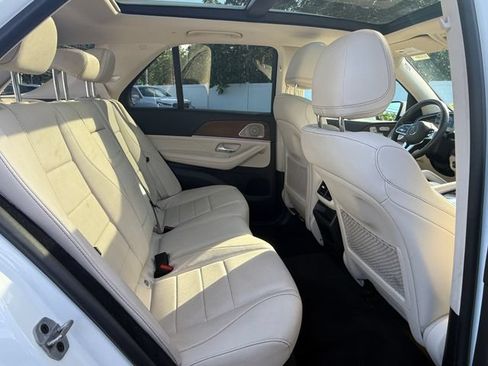 Used 2022 Mercedes-Benz GLE 350 4MATIC image 35