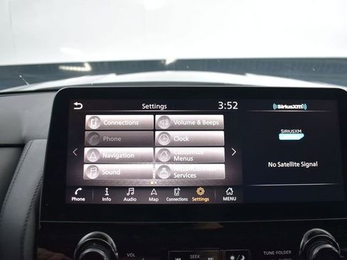 Used 2024 Nissan Armada SL image 27