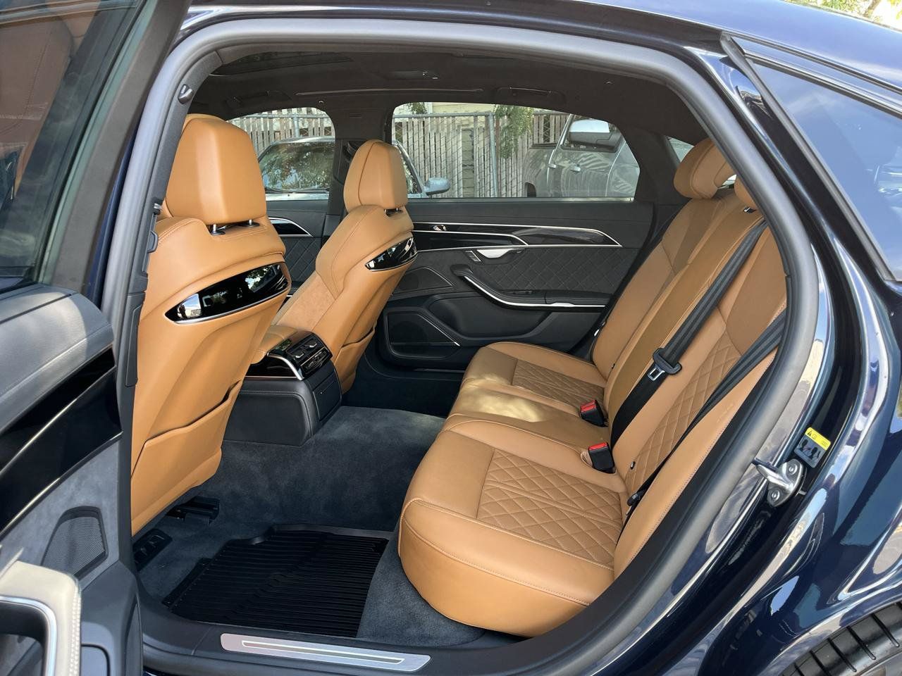 Used 2024 Audi S8 w/ S8 Black Optic Plus Package AWD/4WD image 20
