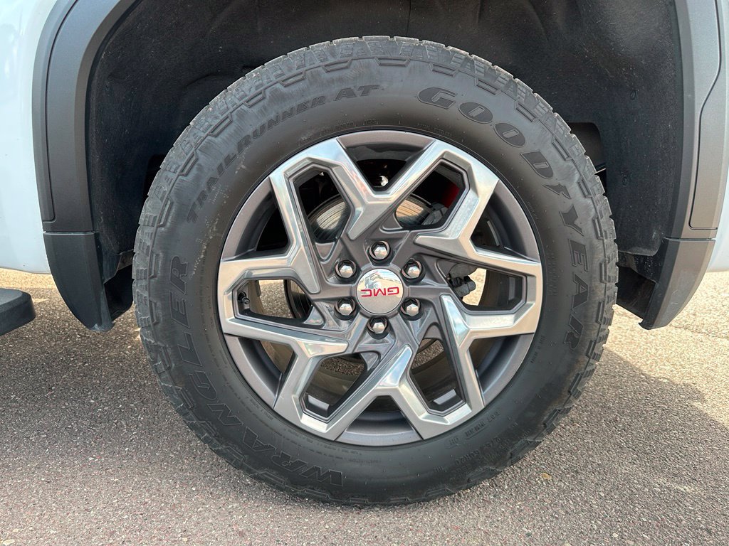 Used 2023 GMC Sierra 1500 SLT w/ SLT Premium Package AWD/4WD image 40