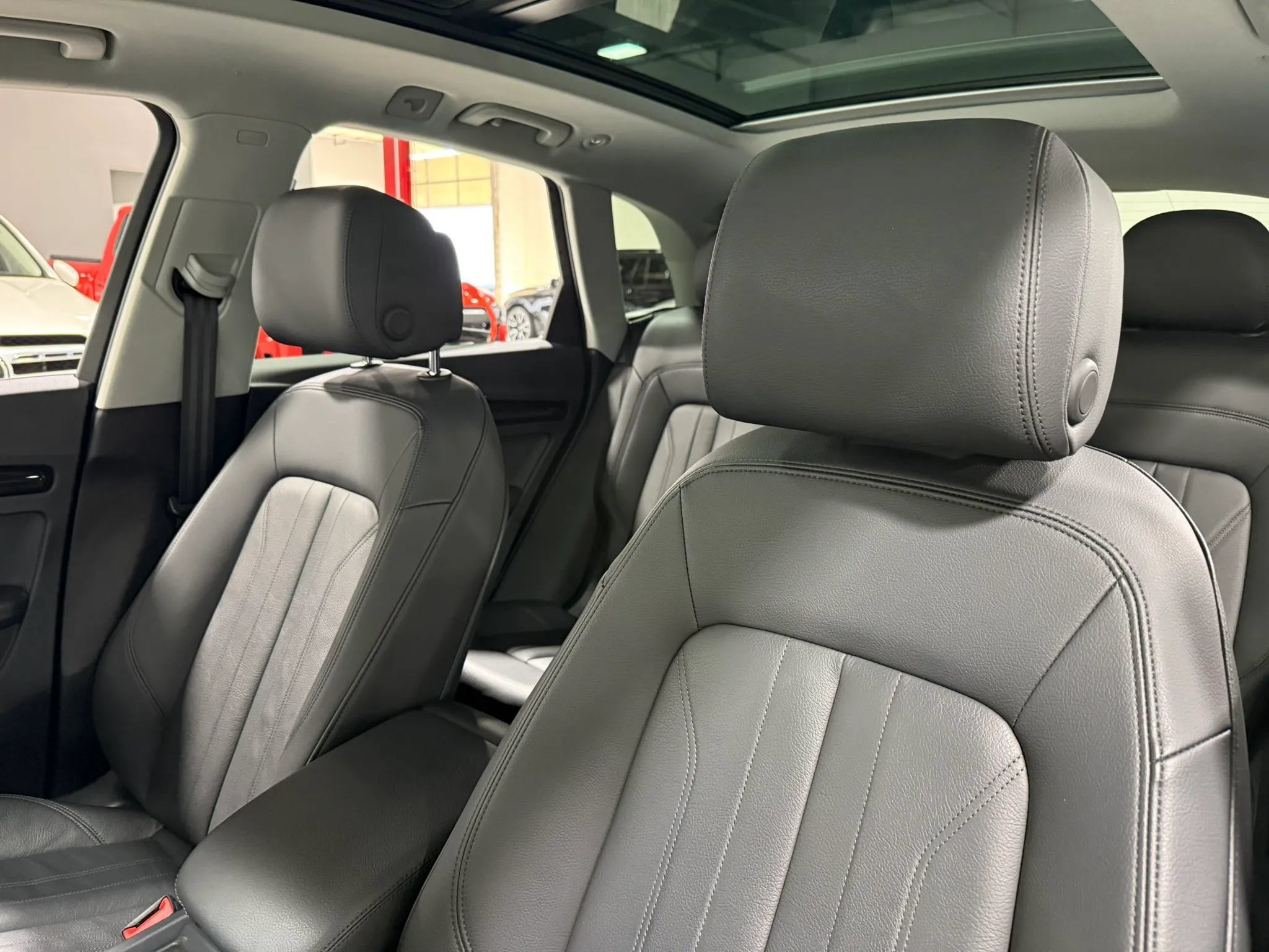 Used 2019 Audi Q5 2.0T Premium Plus AWD/4WD image 18