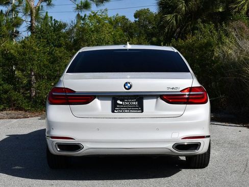 Used 2018 BMW 740i RWD image 5