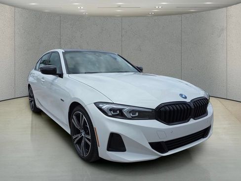 Used 2023 BMW 330e w/ Driving Assistance Package RWD image 13